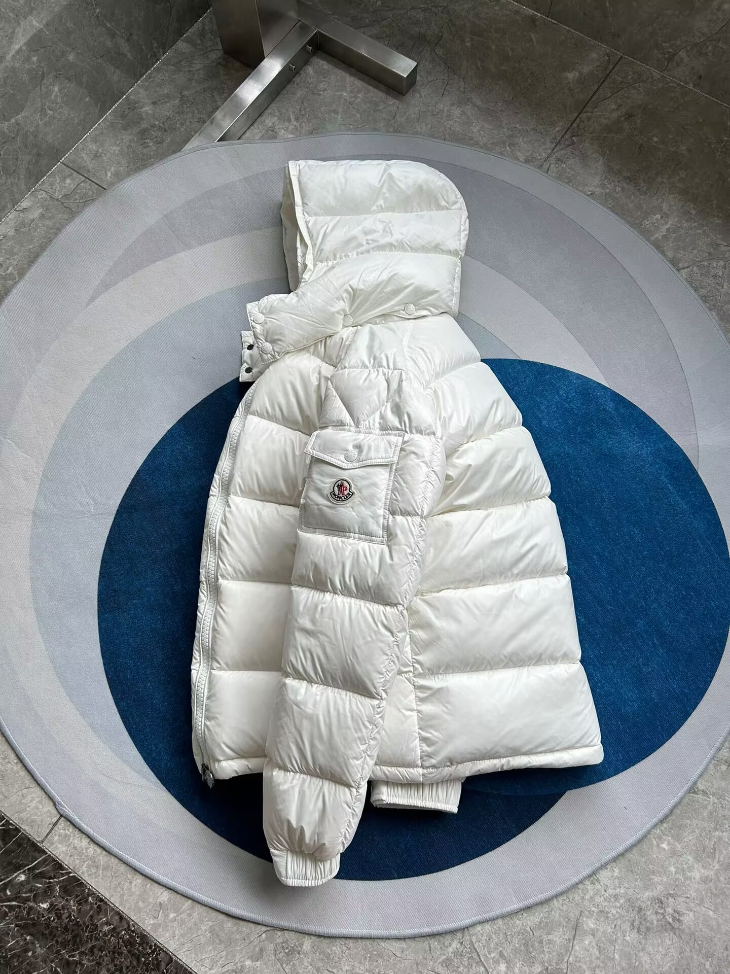 Moncler Coat-260