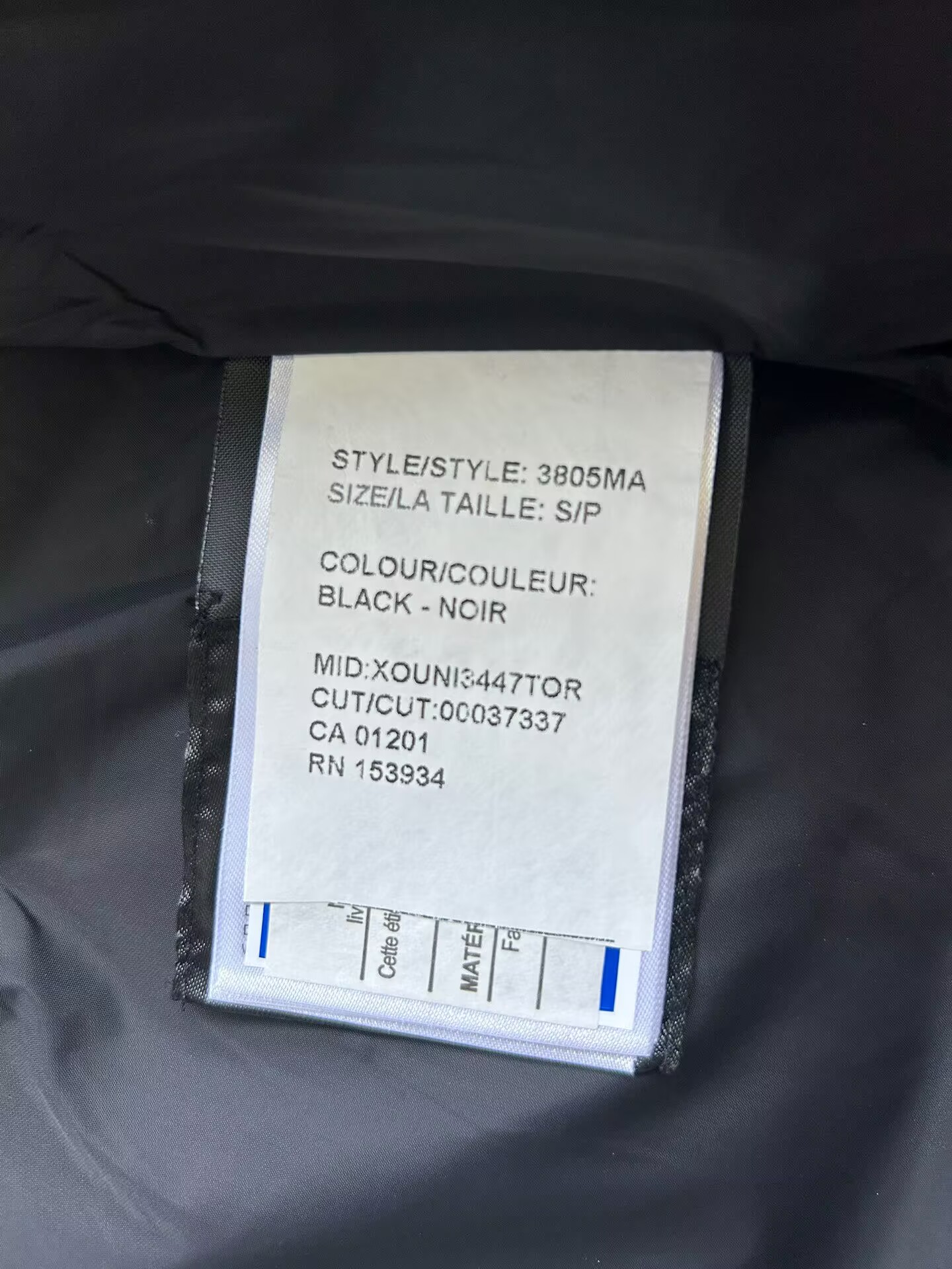 Can*a Go*e coat-377