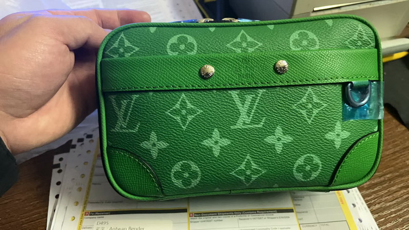 LV Handbags AAAA(Men)-139