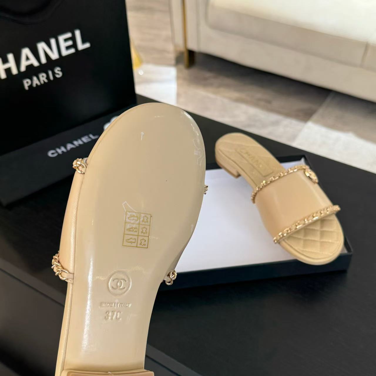 Ch*el slippers women(aaa)-017