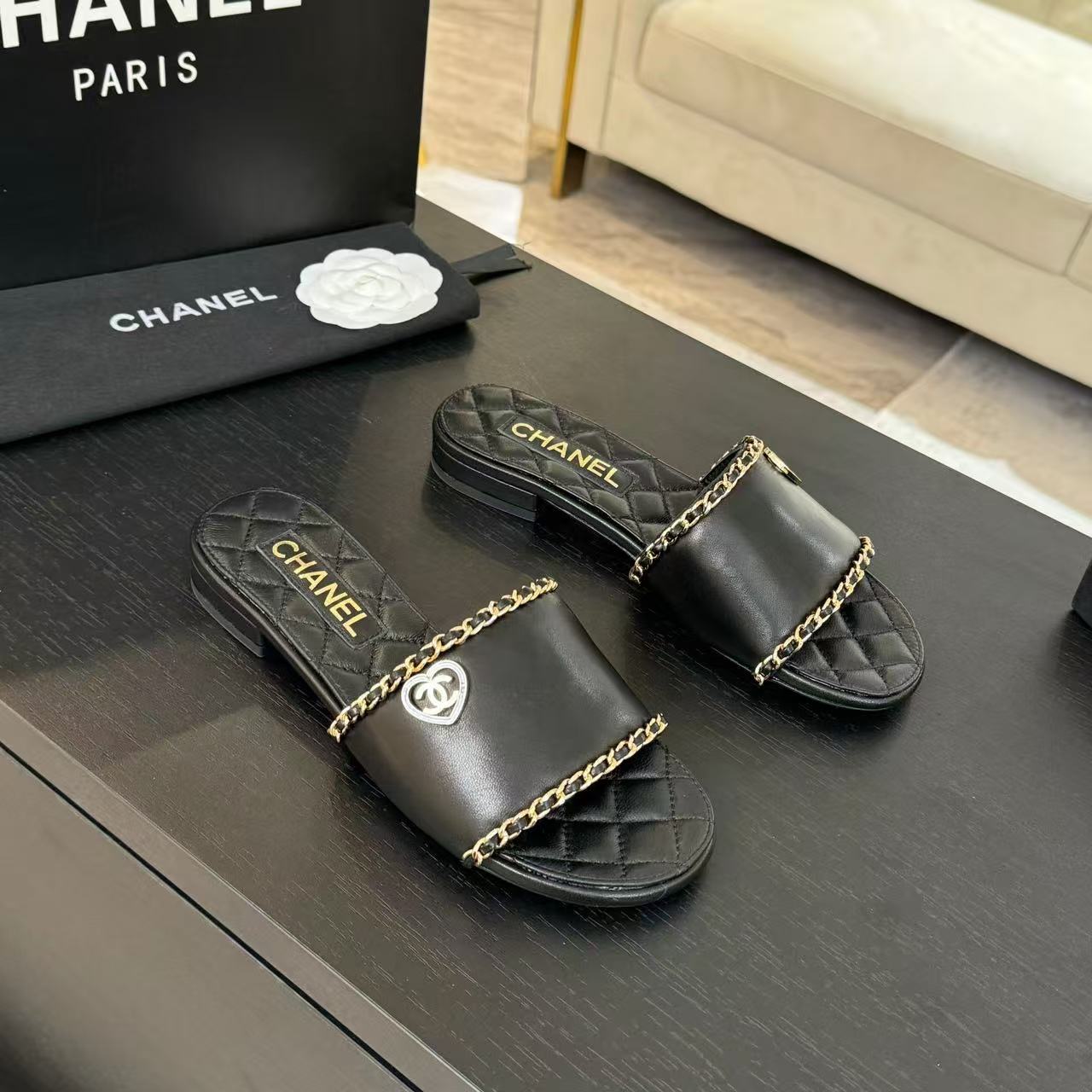 Ch*el slippers women(aaa)-019