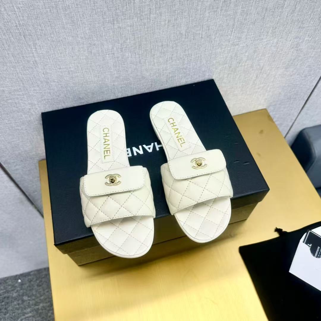 Ch*el slippers women(aaa)-012