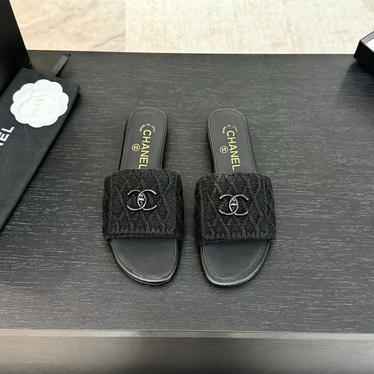 Ch*el slippers women(aaa)-016