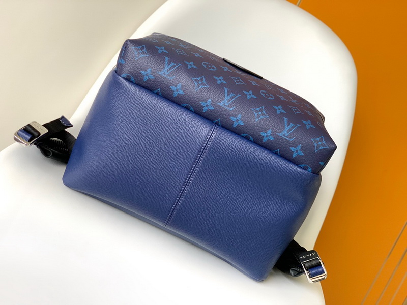 LV Backpack(AAA)-050