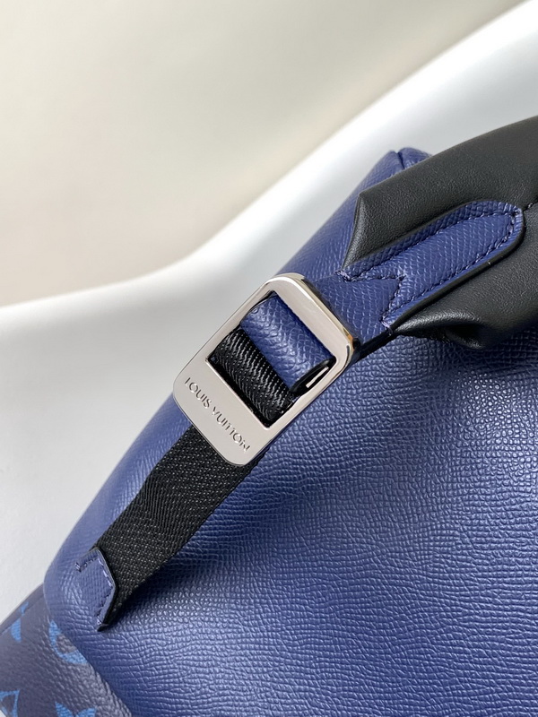 LV Backpack(AAA)-050