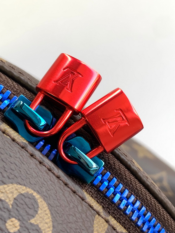 LV Backpack(AAA)-083