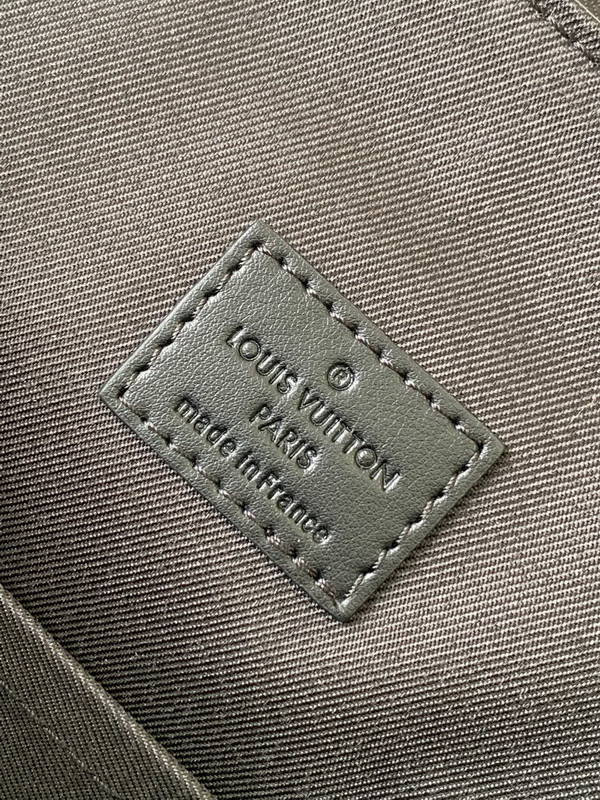 LV Backpack(AAA)-128