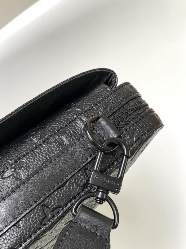 LV Handbags AAAA(Men)-153