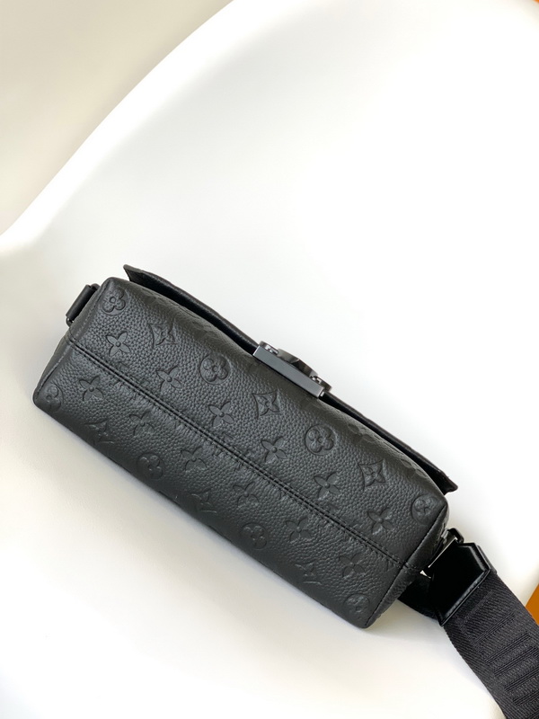LV Handbags AAAA(Men)-157