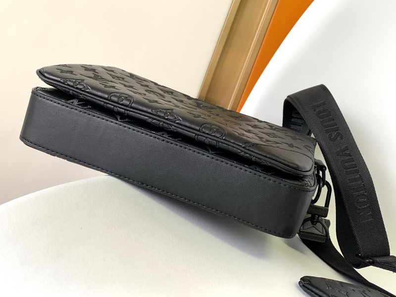 LV Handbags AAAA(Men)-160