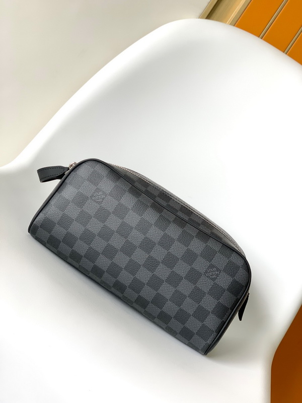 LV Handbags AAAA(Men)-166