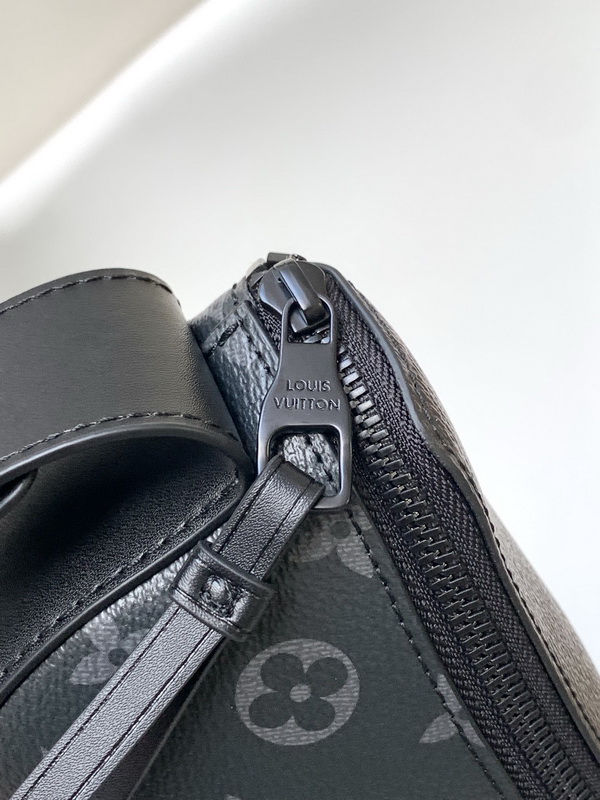 LV Handbags AAAA(Men)-170