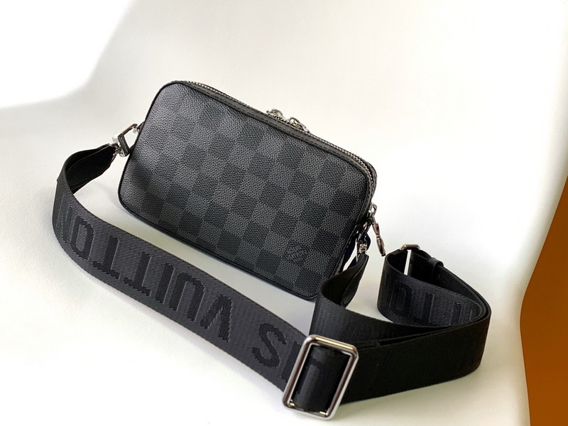 LV Handbags AAAA(Men)-175