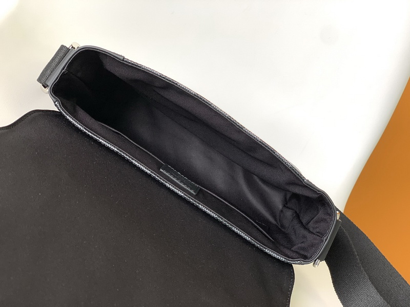LV Handbags AAAA(Men)-178