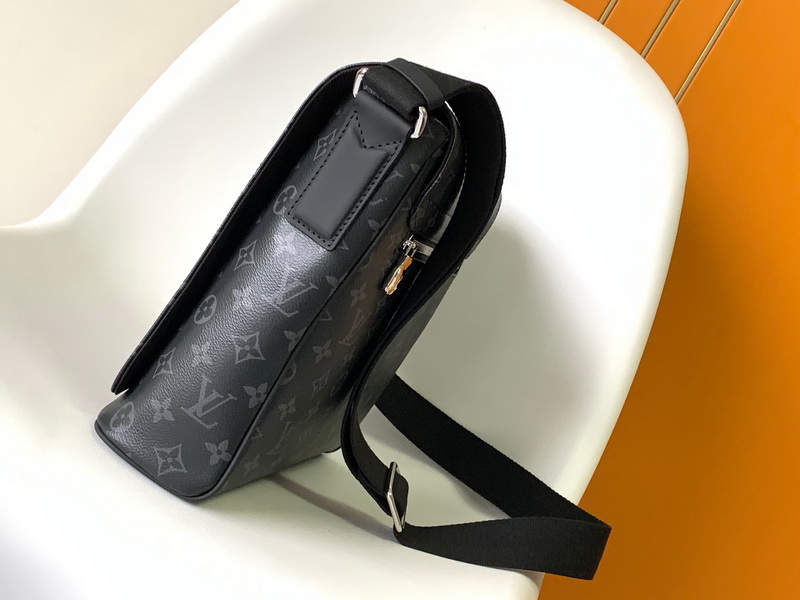 LV Handbags AAAA(Men)-197