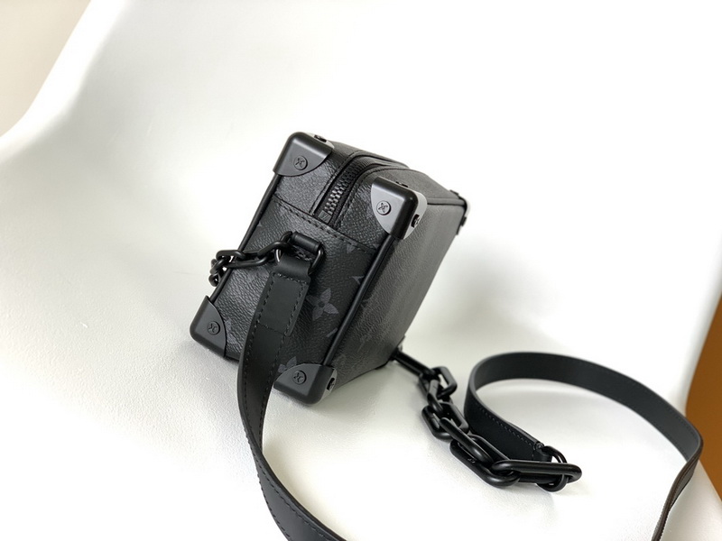 LV Handbags AAA(Men)-218