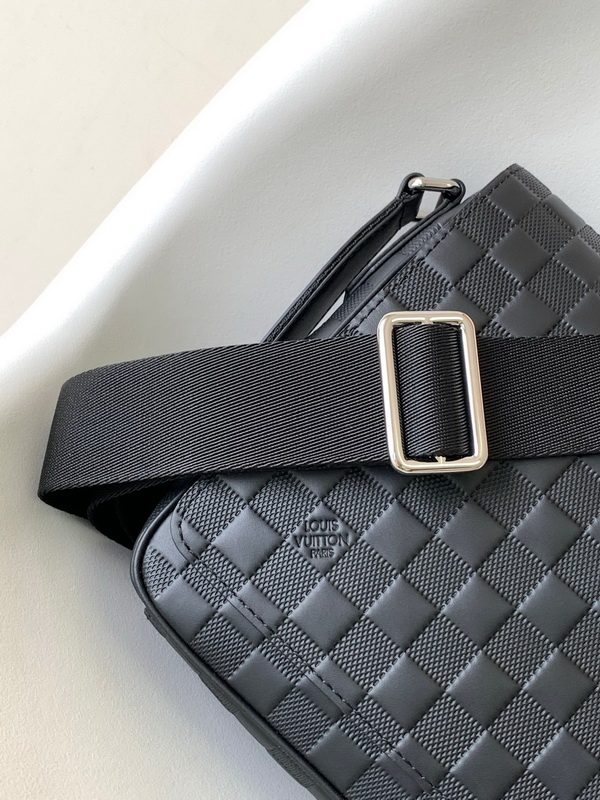 LV Handbags AAA(Men)-252