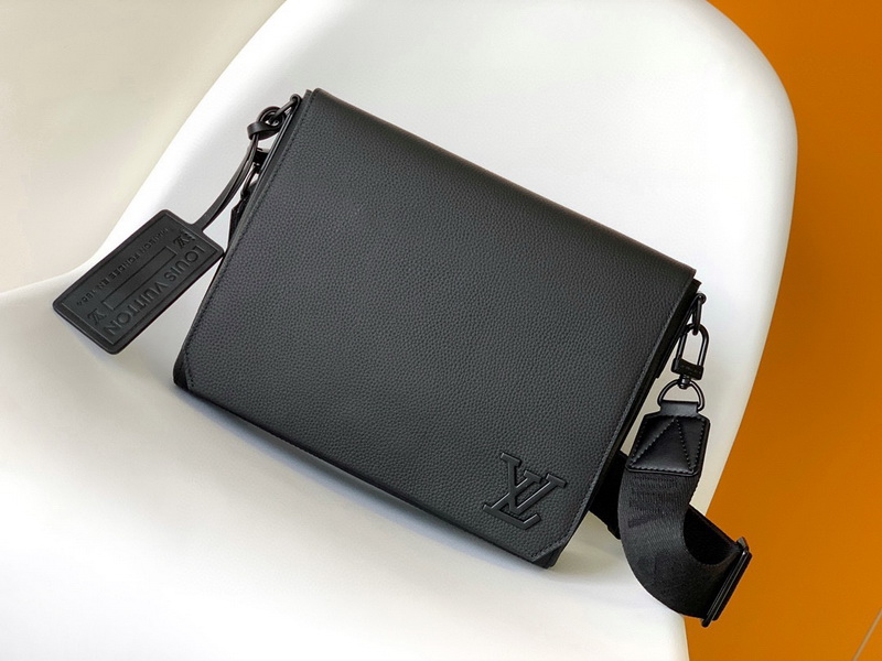 LV Handbags AAA(Men)-255