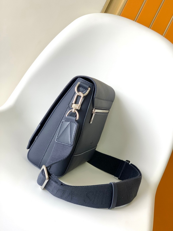 LV Handbags AAA(Men)-256