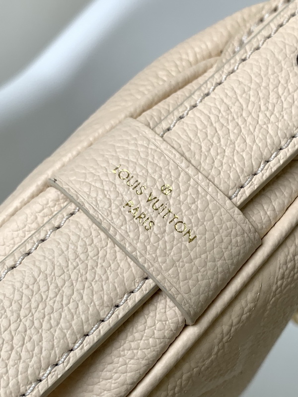 LV Handbags AAA(Women)-549