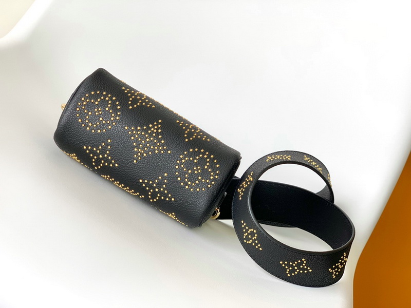LV Handbags AAA(Women)-589