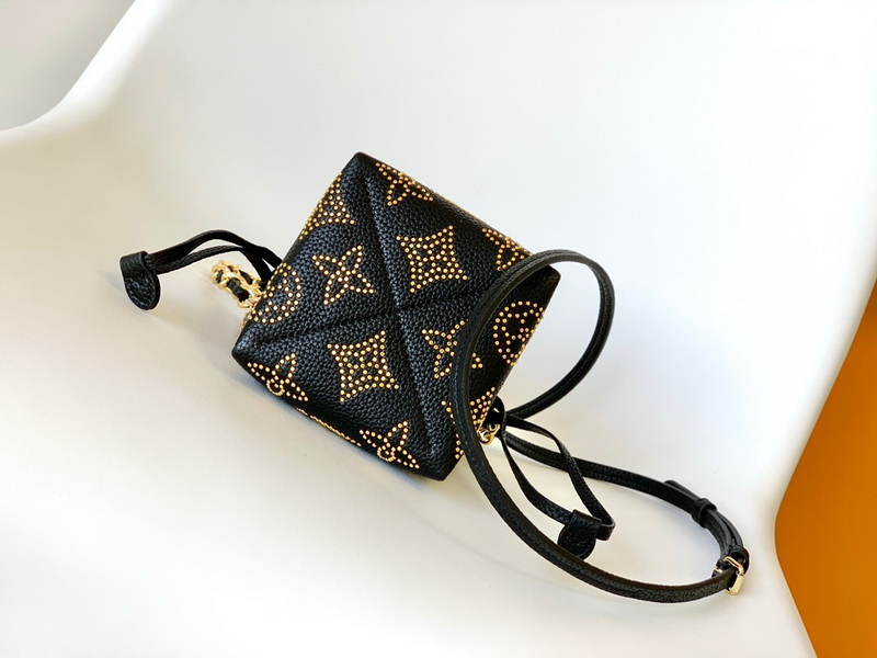 LV Handbags AAA(Women)-594