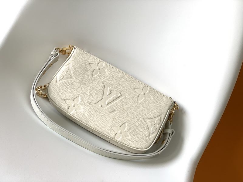 LV Handbags AAA(Women)-608