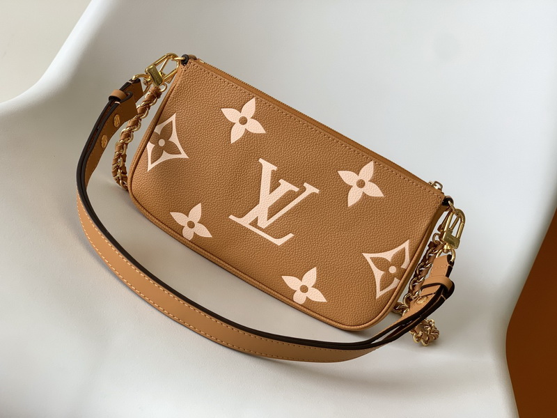LV Handbags AAA(Women)-612
