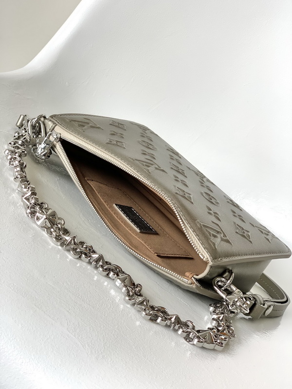 LV Handbags AAA(Women)-631
