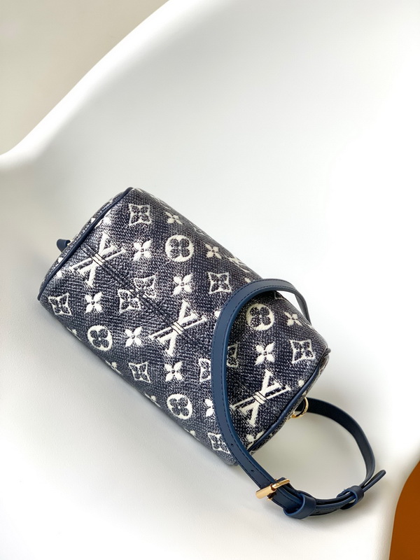 LV Handbags AAA(Women)-650