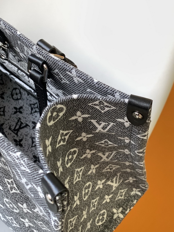 LV Handbags AAA(Women)-652
