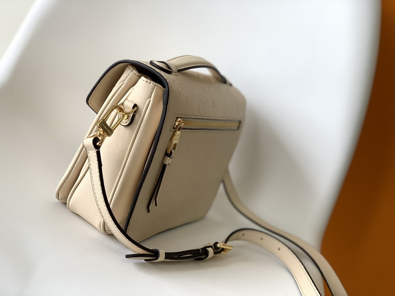 LV Handbags AAA(Women)-724