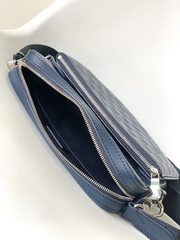 LV Handbags AAA(Women)-768