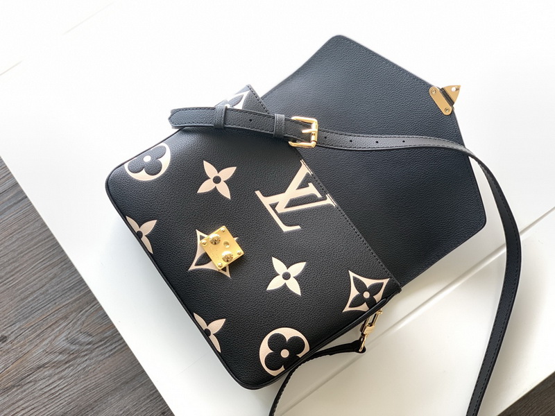 LV Handbags AAA(Women)-811