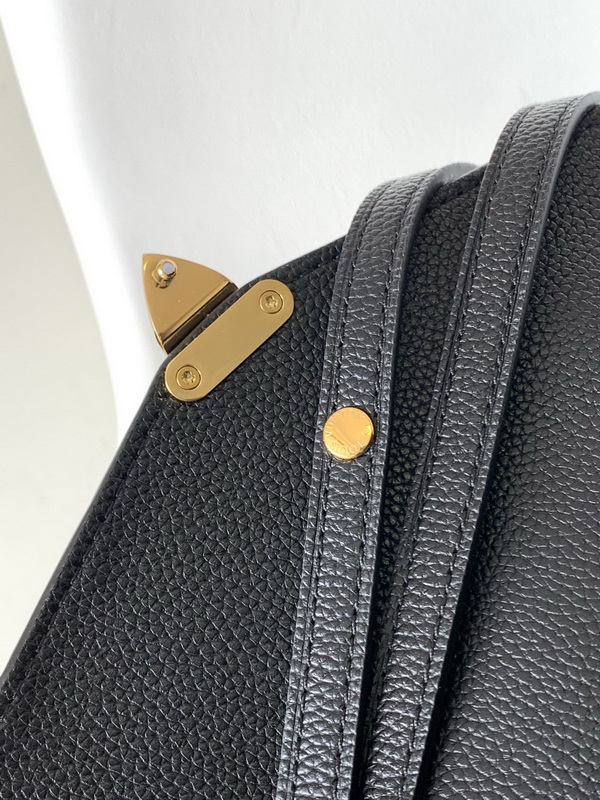 LV Handbags AAA(Women)-823
