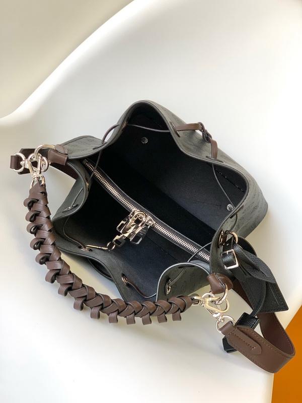 LV Handbags AAA(Women)-825