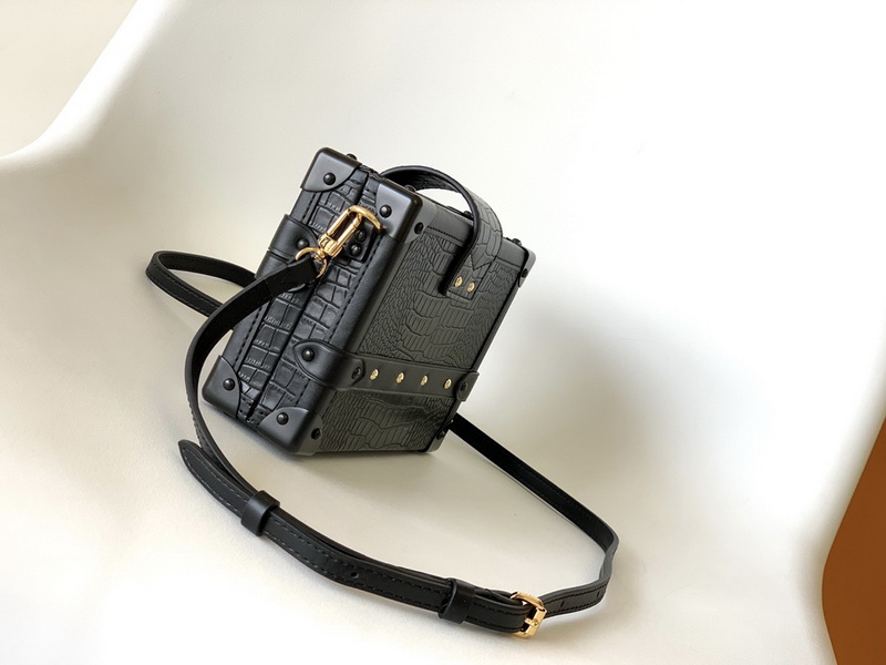 LV Handbags AAA(Women)-902