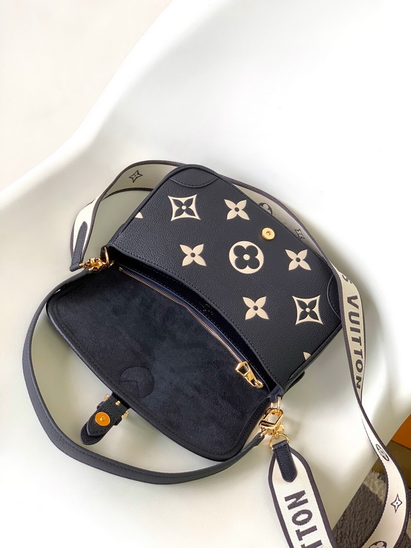 LV Handbags AAA(Women)-1638