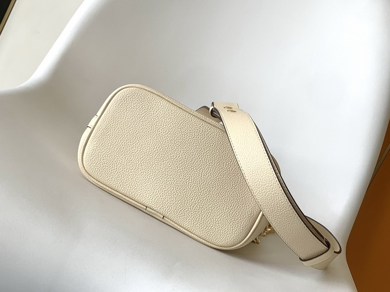 LV Handbags AAA(Women)-1641