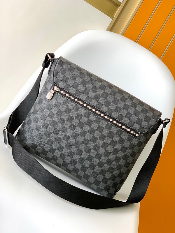 LV Handbags AAA(Men)-286