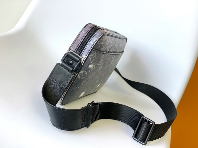 LV Handbags AAA(Men)-291