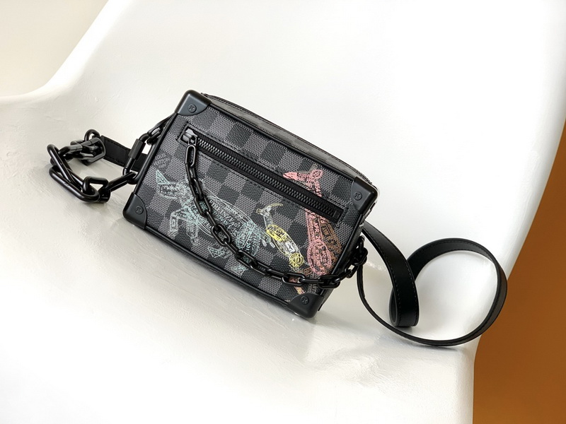 LV Handbags AAA(Men)-302