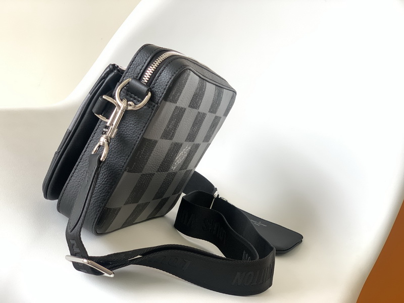 LV Handbags AAA(Men)-305