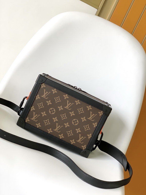 LV Handbags AAA(Men)-311