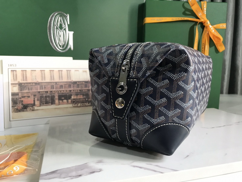 Go*ard handbags aaa(men)-009