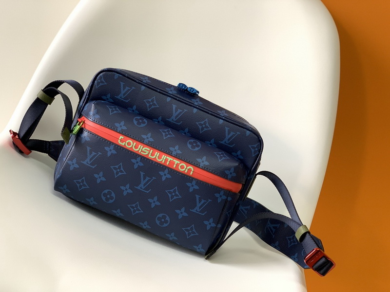 LV Handbags AAA(Men)-314