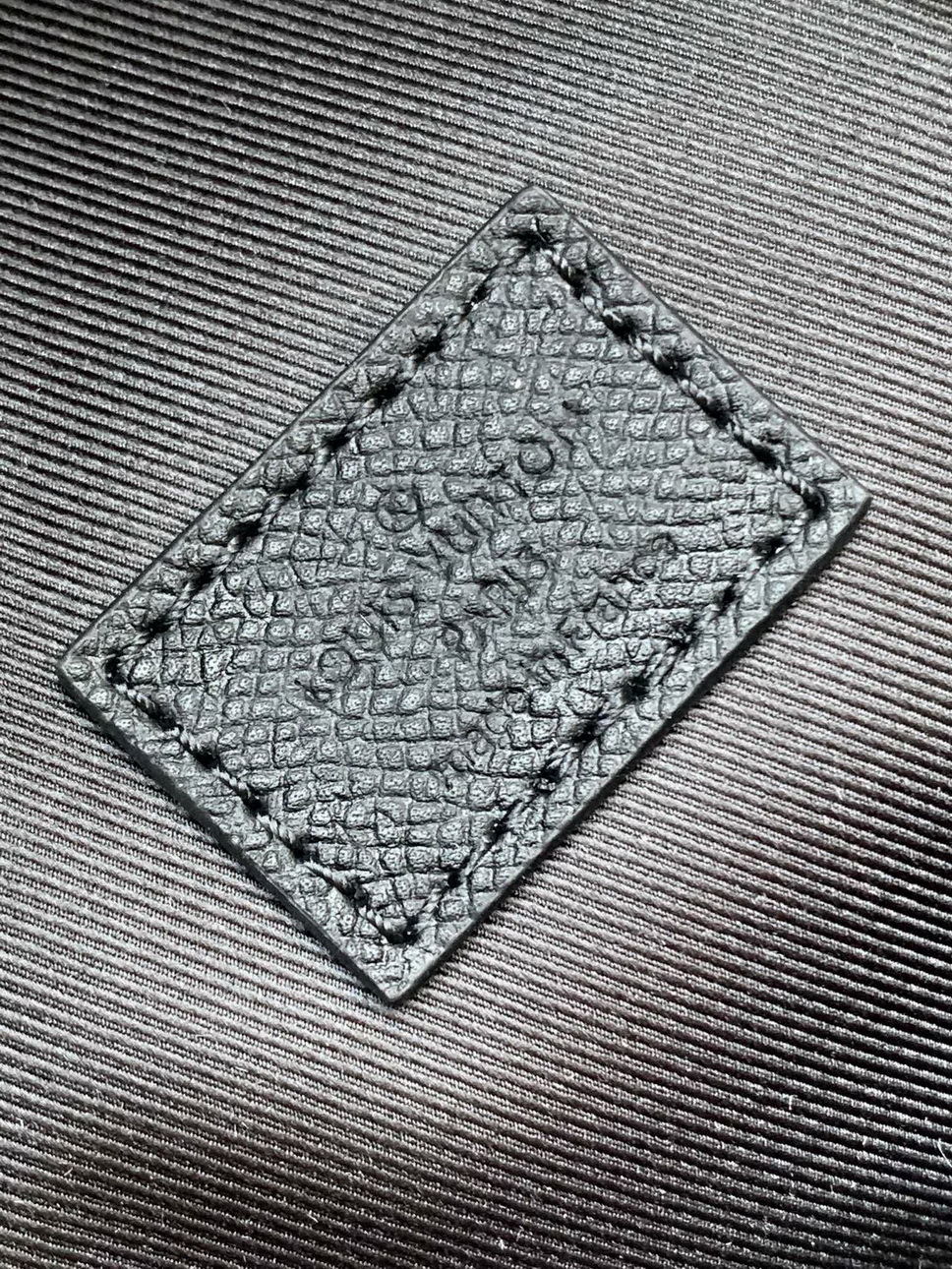 LV Bag-NFC(AAA)-010