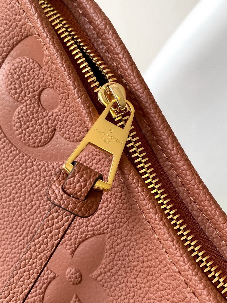 LV Bag-NFC(AAA)-013