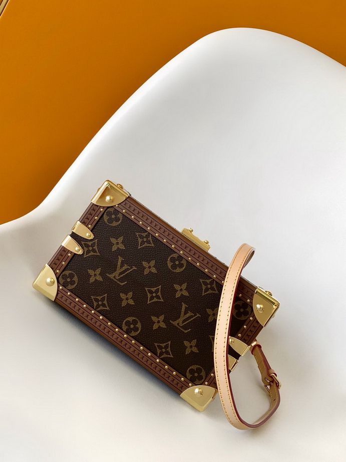LV Bag-NFC(AAA)-022