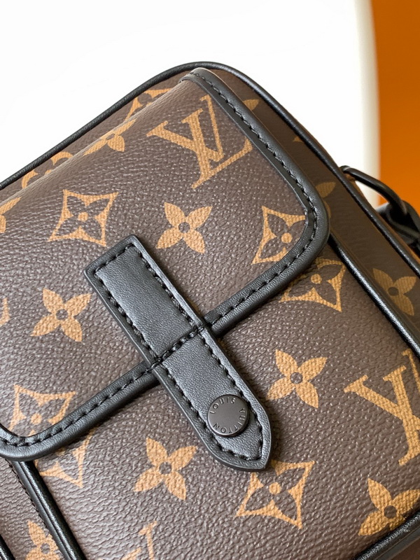LV Small bags(AAA)-022